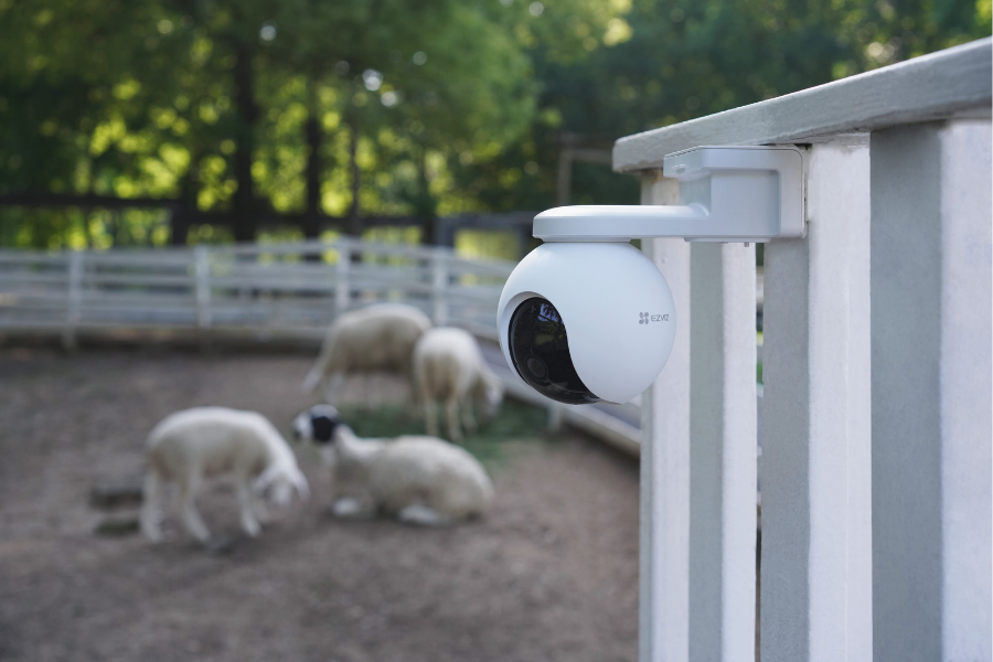 Ezviz smart home battery camera EB8 4G type C