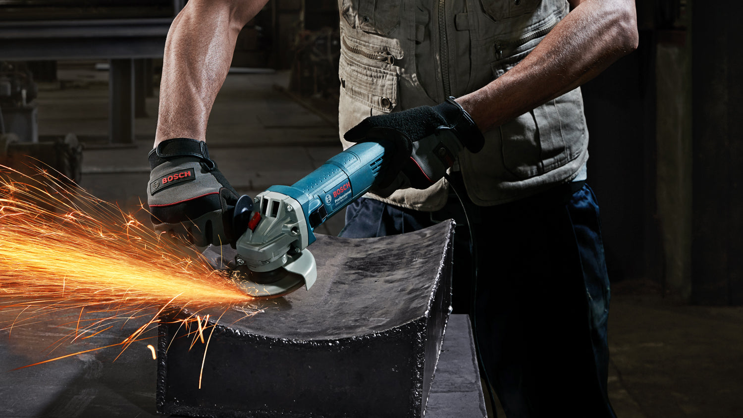 Angle Grinder GWS 9-115 Professional - Advanced Solutions Tools II حلول متقدمة للعدد